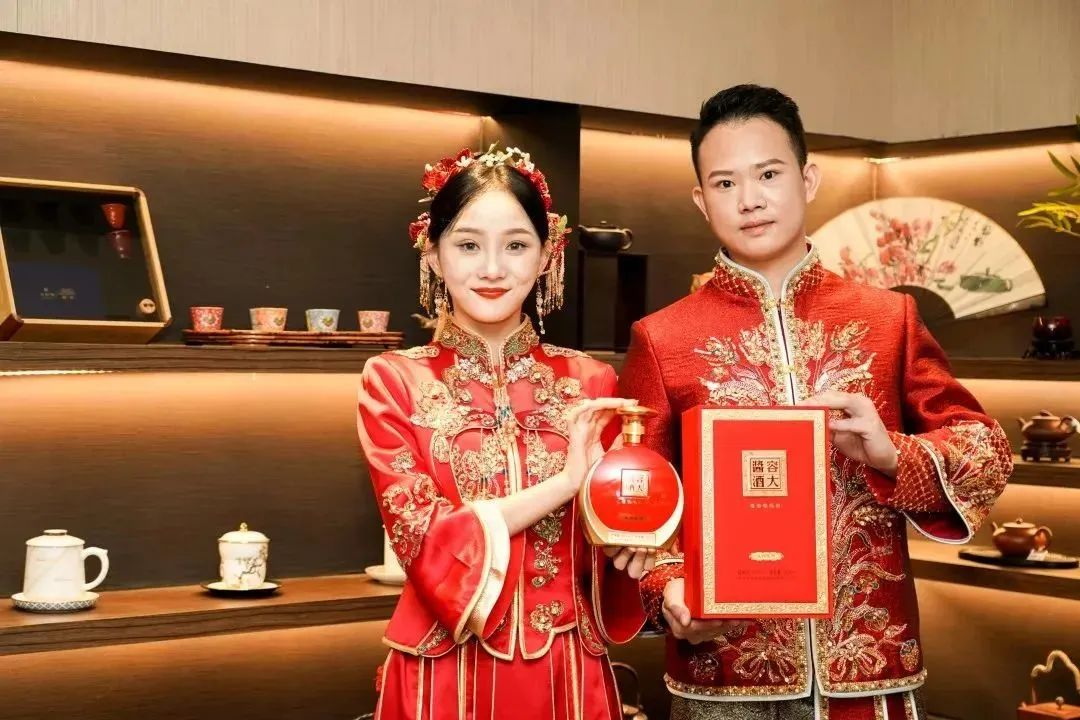 小紅罐
