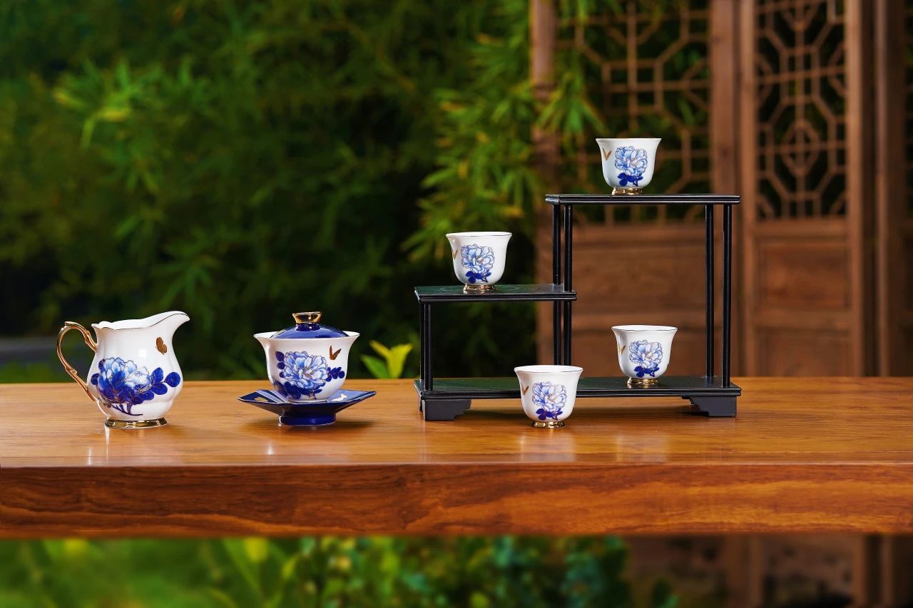 金磚白茶